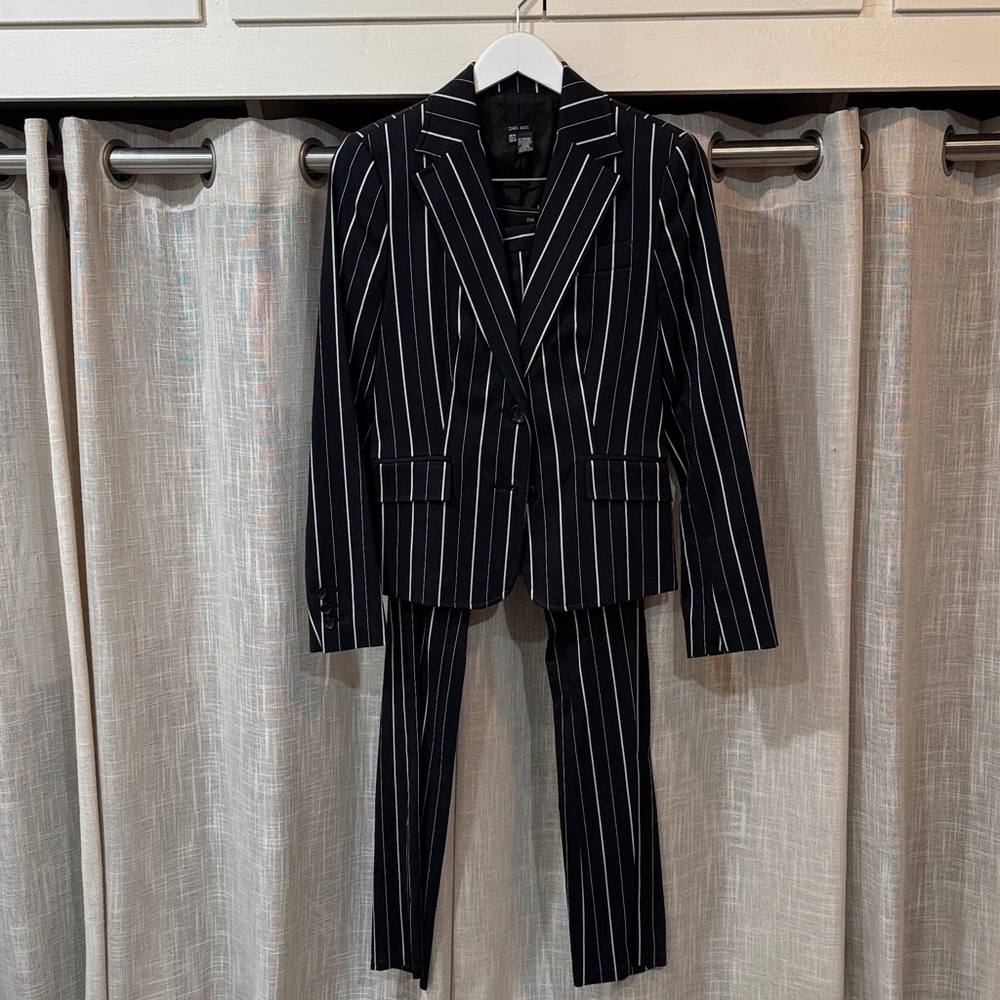 Zara Basic Black Suit Jacket